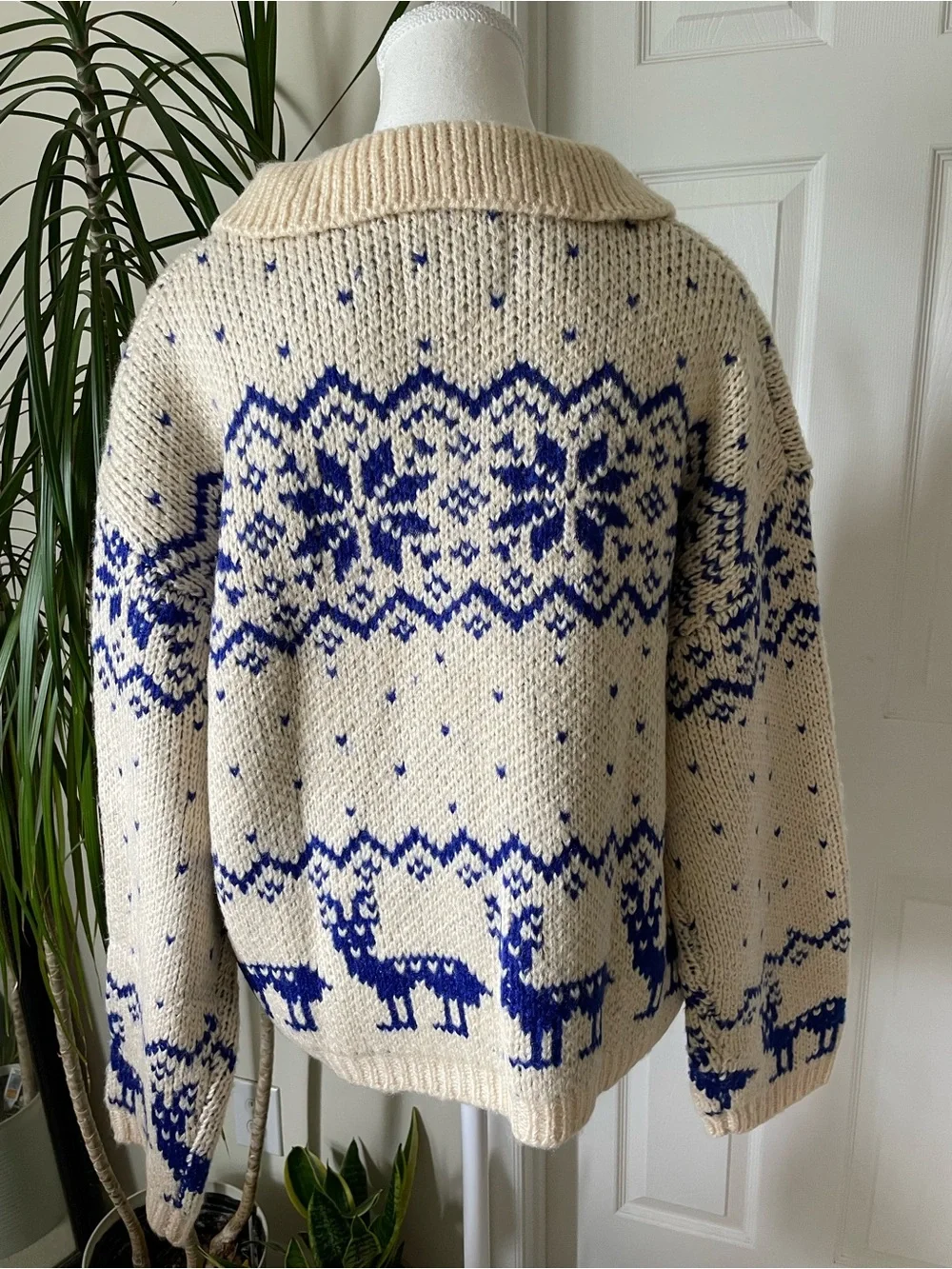 Bailey Rose Women's Fair Isle Reindeer Toggle Knit Collared Cardigan Small NWT - Picture 9 of 16